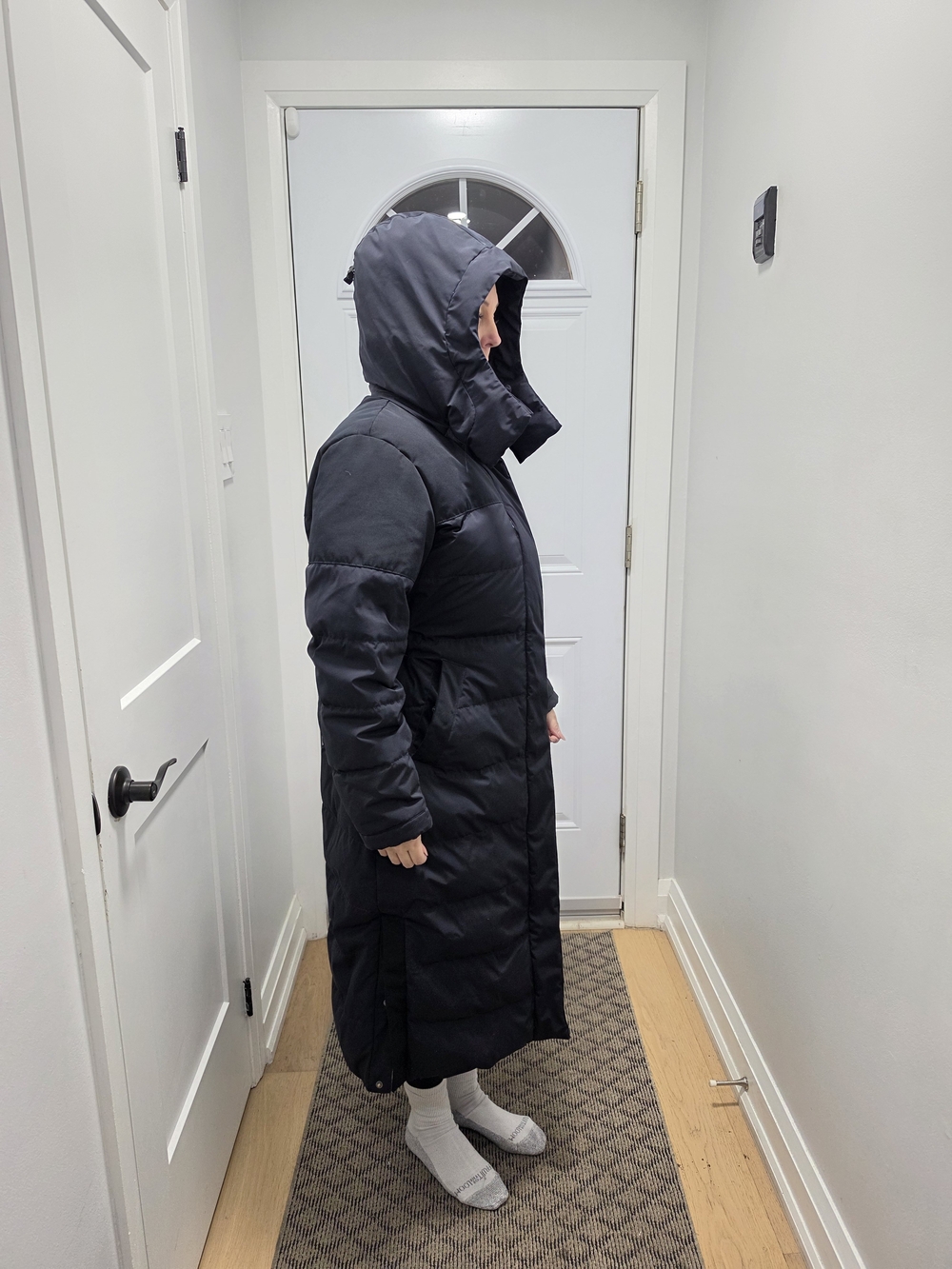 WOODS Women’s Long Black Puffer Coat with Hood - Picture 2 of 5